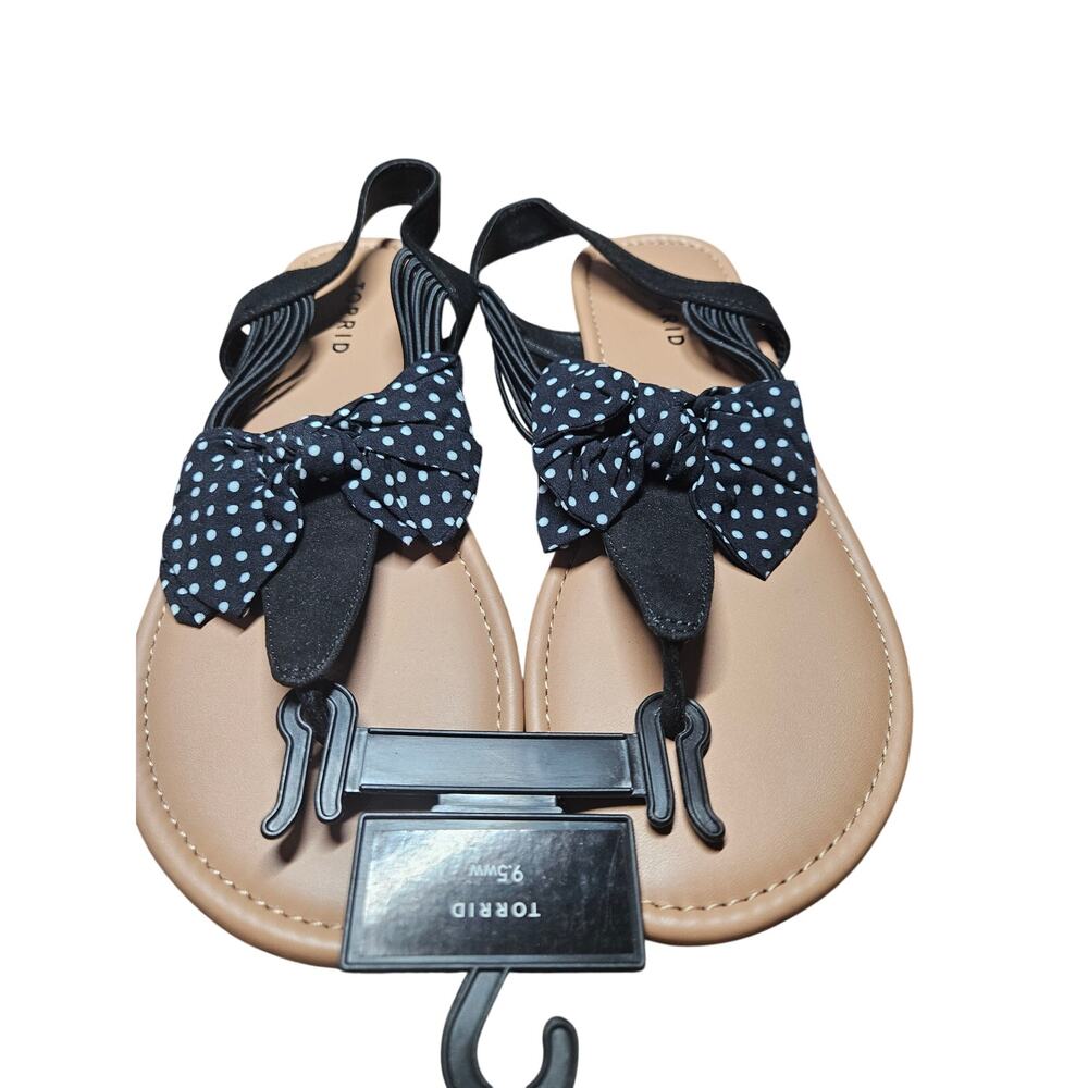 Torrid Black and White Bow Tie Thong Sandals Size 9.5